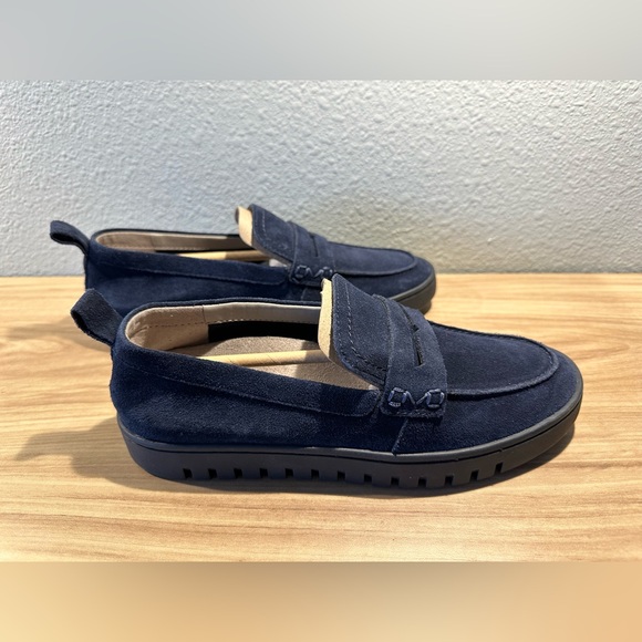 Vionic Uptown Women’s Loafers - Picture 3 of 7